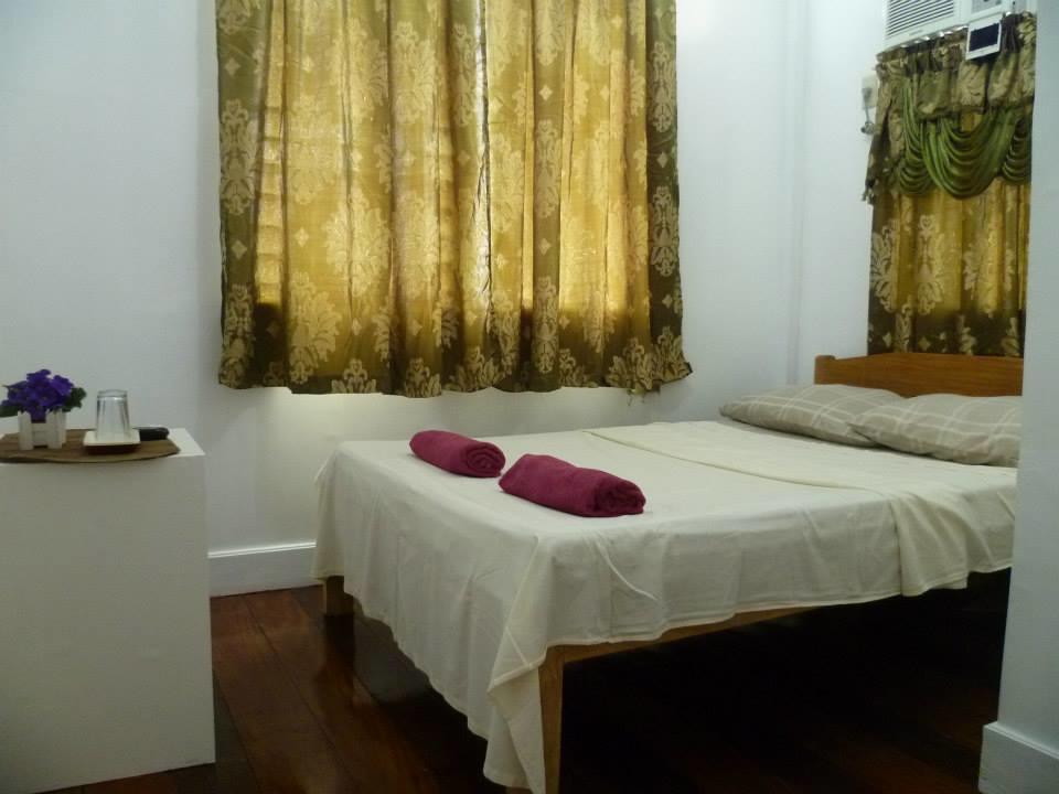 Newport Oak Pension Inn تاغبيلاران سيتي المظهر الخارجي الصورة