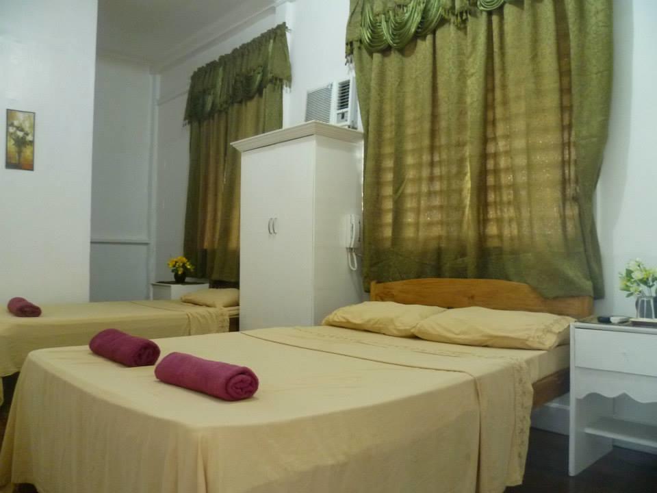 Newport Oak Pension Inn تاغبيلاران سيتي المظهر الخارجي الصورة